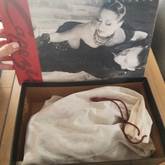 Jazz Shoes - Picture 2 of 2